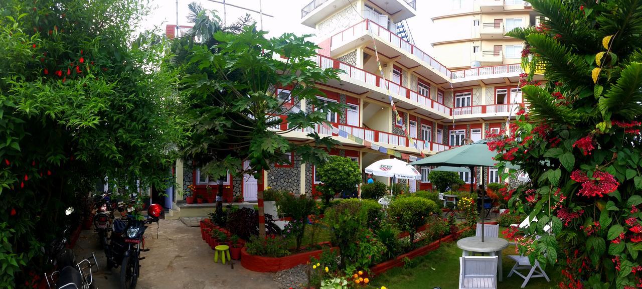 Hotel Angel Pokhara Extérieur photo