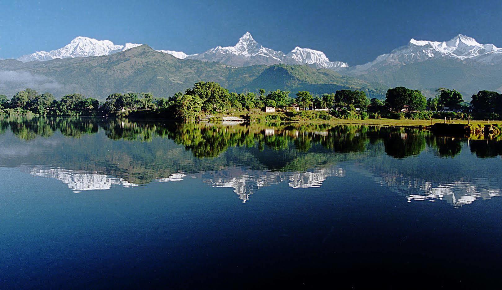 Hotel Angel Pokhara Extérieur photo