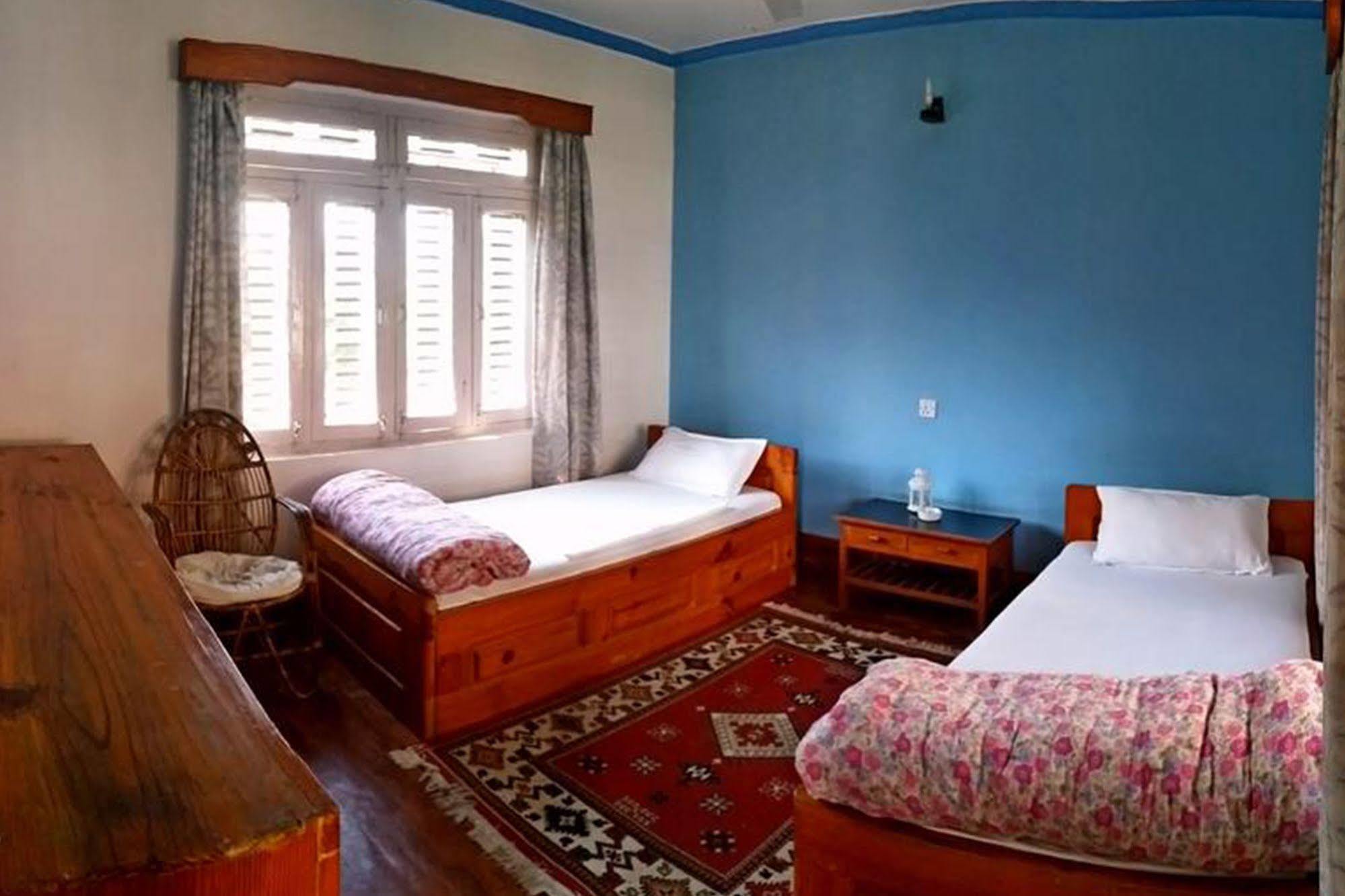 Hotel Angel Pokhara Extérieur photo