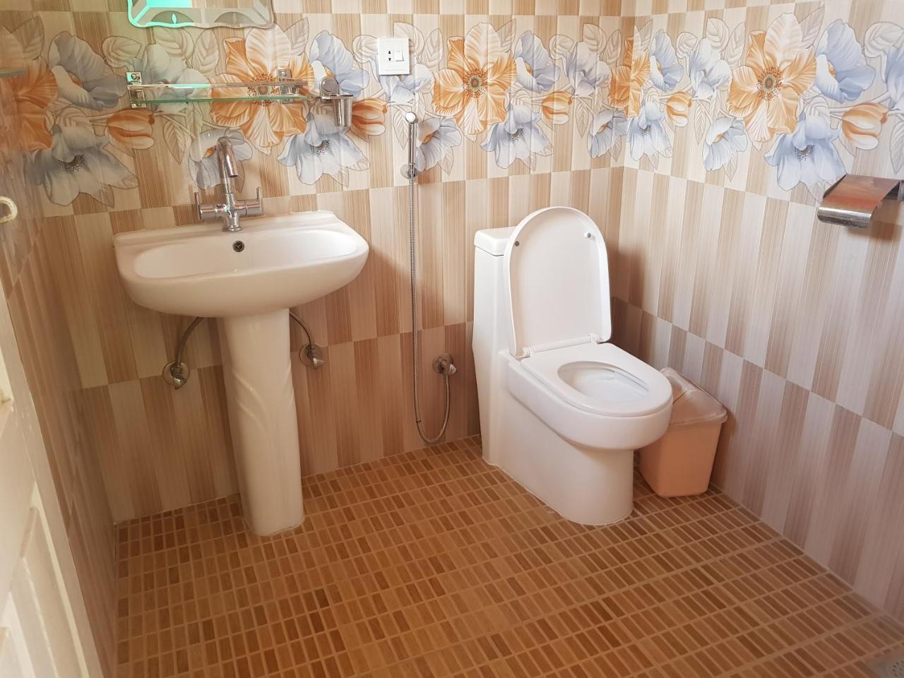 Hotel Angel Pokhara Extérieur photo