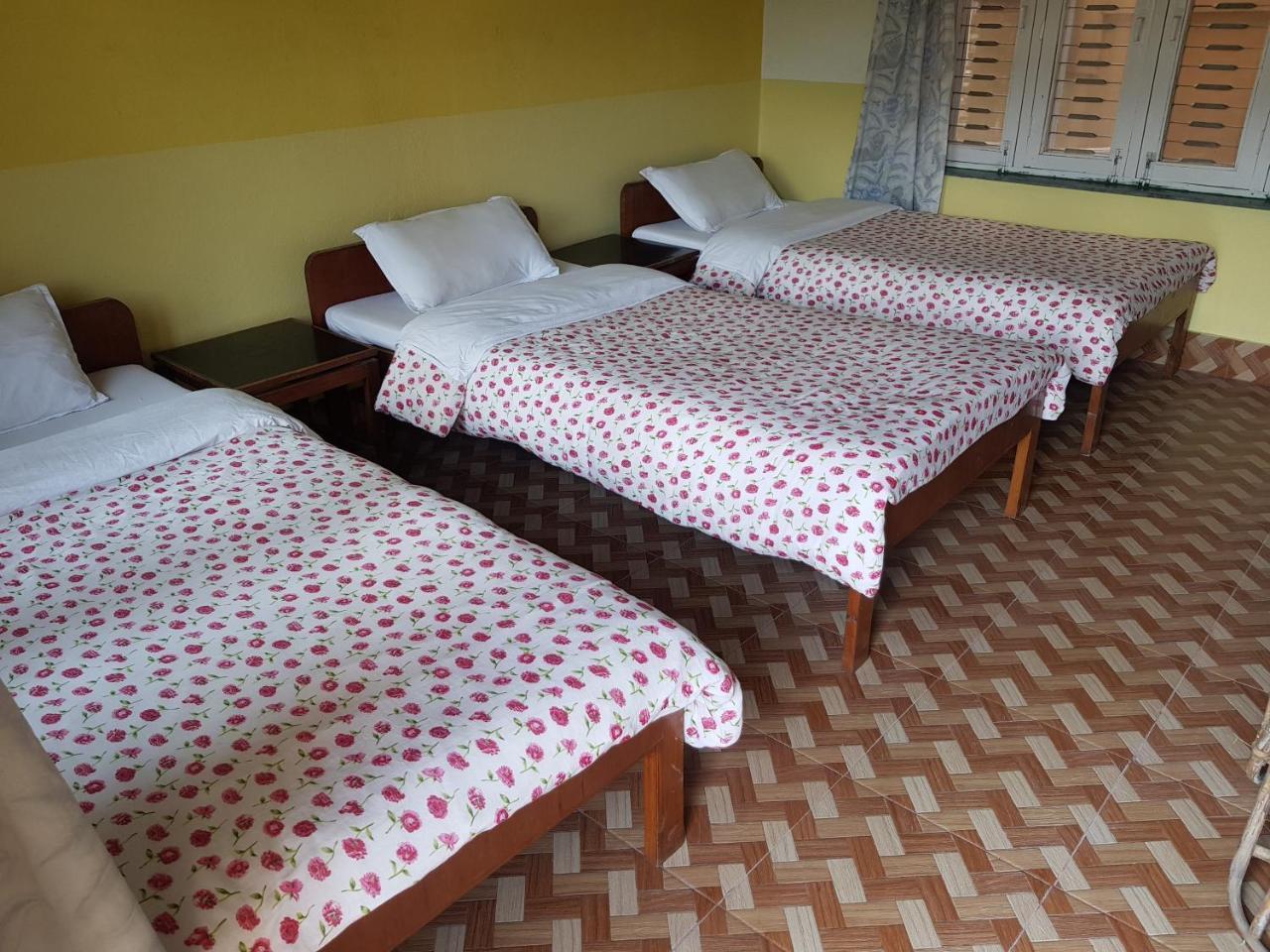 Hotel Angel Pokhara Extérieur photo